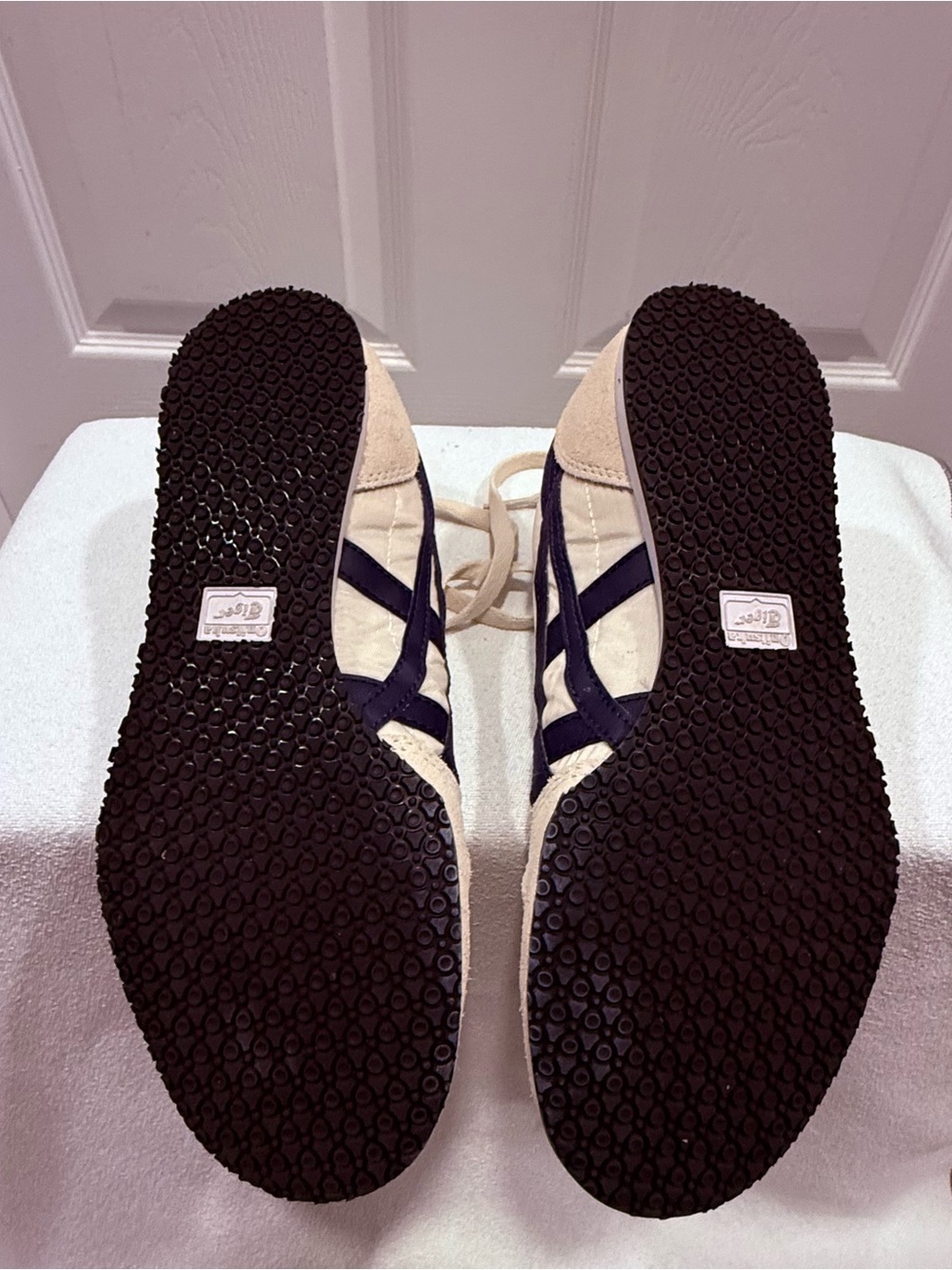 Onitsuka Tiger by Asics Sneakers Cream & Navy - Picture 6 of 7